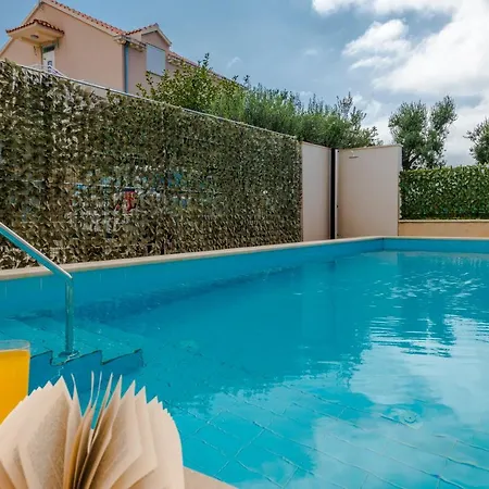 Villa Iva *