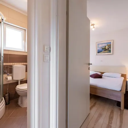 Holiday home Iva *